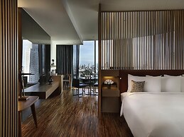 SO/ Bangkok
