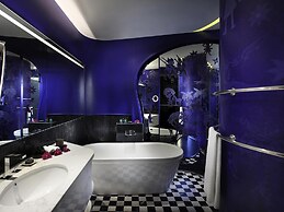 SO/ Bangkok