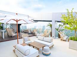 SO/ Bangkok