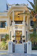 Avra City Boutique Hotel