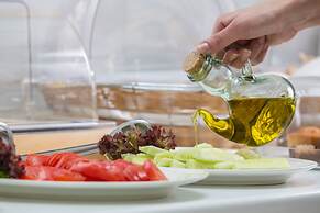 Avra City Boutique Hotel
