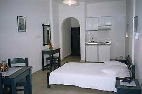 Romanzza Studios