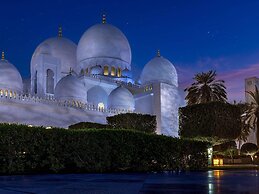 Aparthotel Adagio Abu Dhabi Al Bustan