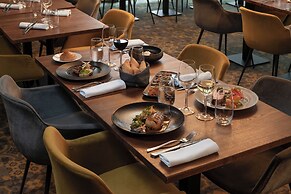 DoubleTree by Hilton Lyon Eurexpo & Spa