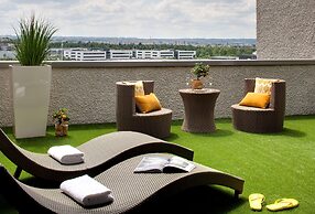 DoubleTree by Hilton Lyon Eurexpo & Spa