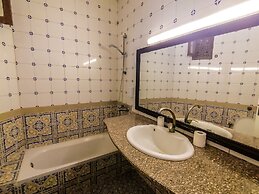 Ali Baba Hotel