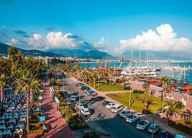 Numa Port Hotel