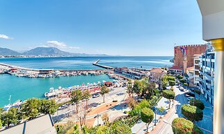 Numa Port Hotel