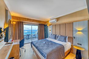 Numa Port Hotel