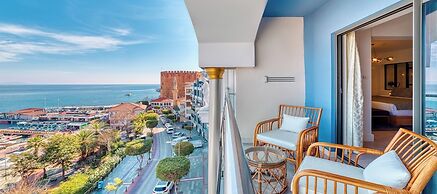 Numa Port Hotel