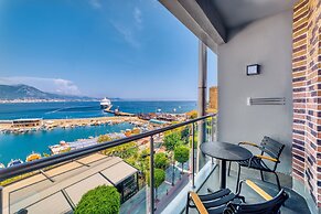 Numa Port Hotel