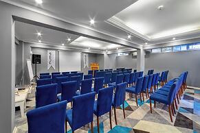 Numa Port Hotel