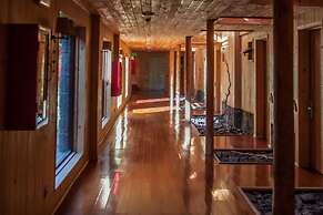 Noi Puma Lodge