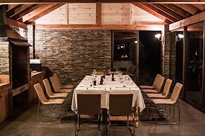 Noi Puma Lodge