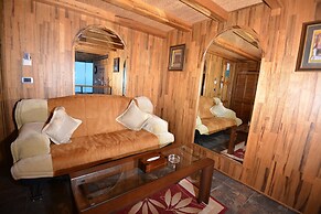 Bay Lodge