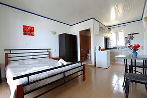 Paradis Studios