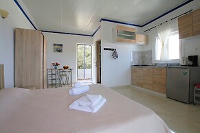 Paradis Studios