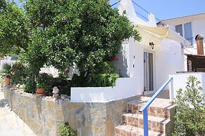 Paradis Studios
