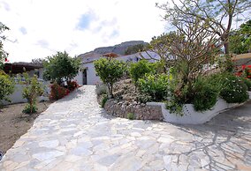 Paradis Studios