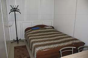 9 May Hotel