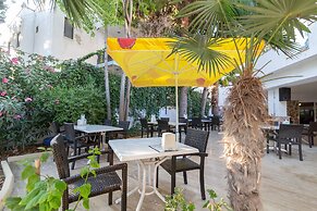 Ponz Boutique Hotel
