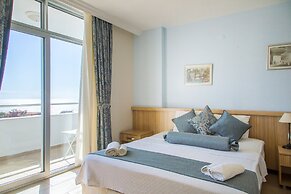 Ponz Boutique Hotel