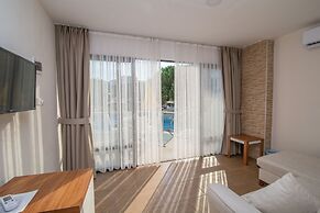 Ponz Boutique Hotel
