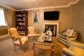 Anner Hotel