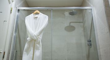 Anner Hotel