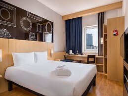 ibis Kyiv City Center