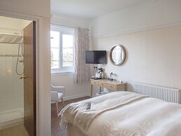 Elmdon Lodge