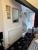 Esklet Guest House