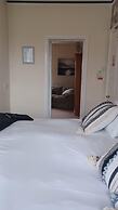 Glan Heulog Guest House