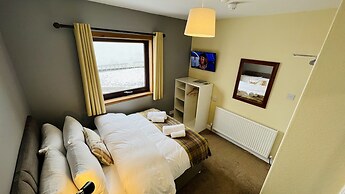 Aultguish Inn