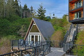 Duffin Cove Oceanfront Lodging