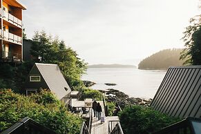 Duffin Cove Oceanfront Lodging