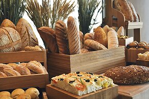 ERTH Abu Dhabi Hotel