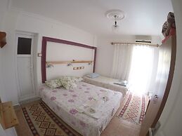 Rose Hotel B&B