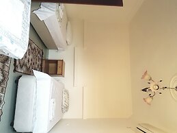 Rose Hotel B&B