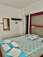Rose Hotel B&B