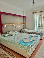 Rose Hotel B&B