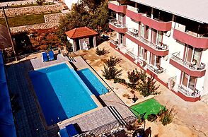 Rose Hotel B&B