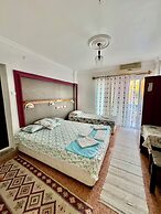 Rose Hotel B&B