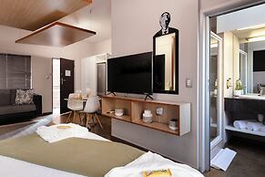 Akanani Apartments
