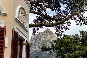Carmichael House Boutique Hotel