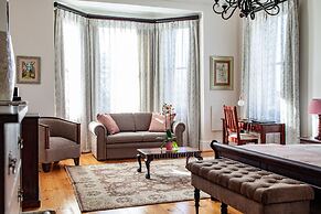 Carmichael House Boutique Hotel