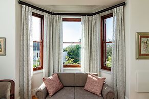 Carmichael House Boutique Hotel