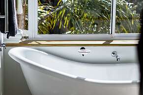 Carmichael House Boutique Hotel