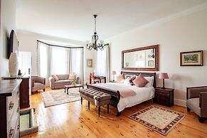Carmichael House Boutique Hotel
