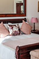Carmichael House Boutique Hotel